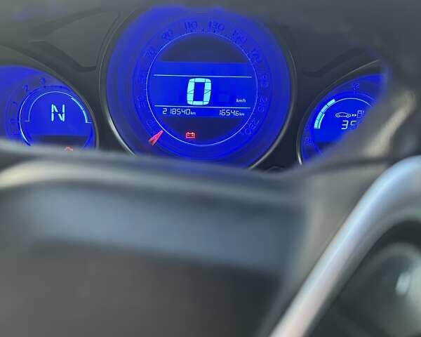 Серый Ситроен С4, объемом двигателя 1.6 л и пробегом 218 тыс. км за 8411 $, фото 5 на Automoto.ua