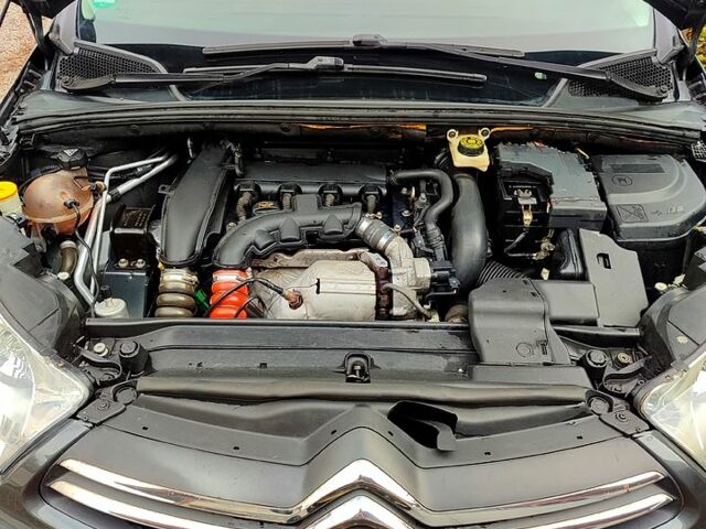 Серый Ситроен С4, объемом двигателя 1.6 л и пробегом 145 тыс. км за 6000 $, фото 6 на Automoto.ua