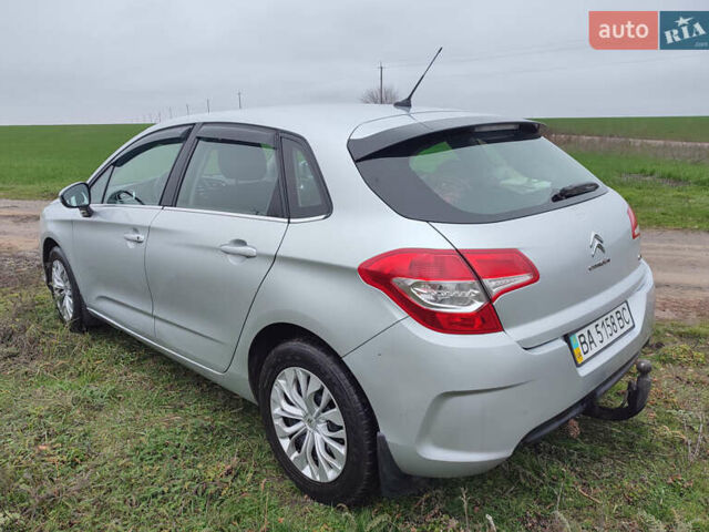 Серый Ситроен С4, объемом двигателя 1.56 л и пробегом 122 тыс. км за 8100 $, фото 8 на Automoto.ua
