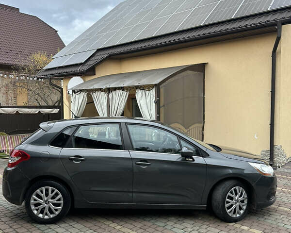 Серый Ситроен С4, объемом двигателя 1.56 л и пробегом 296 тыс. км за 7600 $, фото 6 на Automoto.ua