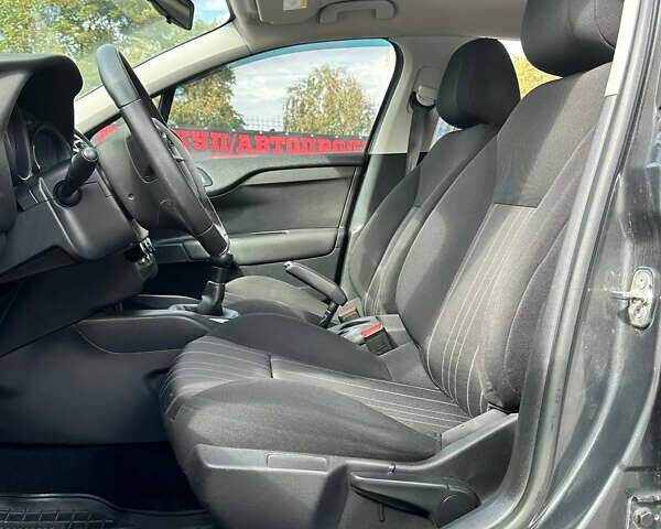 Серый Ситроен С4, объемом двигателя 1.4 л и пробегом 130 тыс. км за 7999 $, фото 7 на Automoto.ua