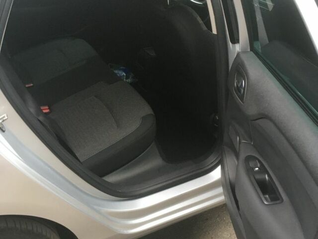 Серый Ситроен С4, объемом двигателя 1.6 л и пробегом 190 тыс. км за 10800 $, фото 12 на Automoto.ua