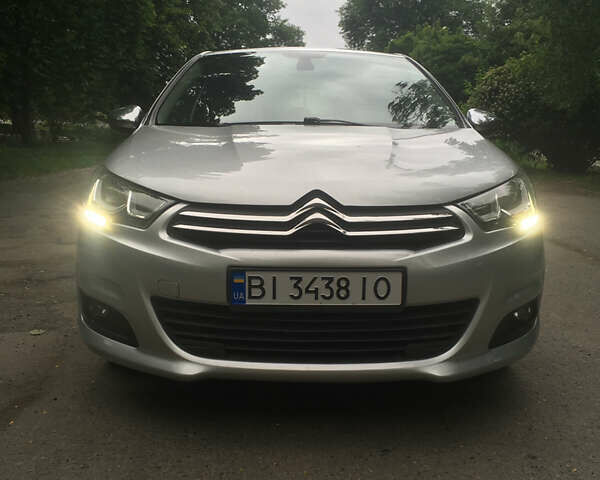 Серый Ситроен С4, объемом двигателя 1.56 л и пробегом 190 тыс. км за 10800 $, фото 4 на Automoto.ua