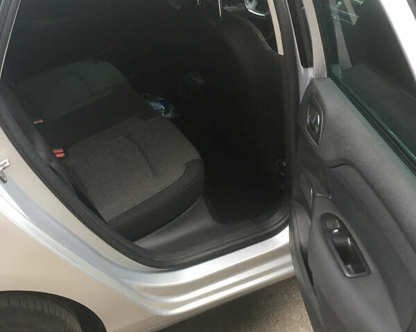 Серый Ситроен С4, объемом двигателя 1.56 л и пробегом 190 тыс. км за 10800 $, фото 9 на Automoto.ua