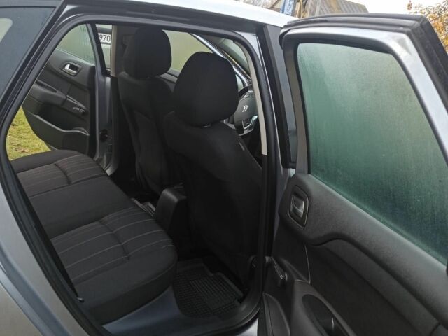 Серый Ситроен С4, объемом двигателя 1.2 л и пробегом 128 тыс. км за 8500 $, фото 11 на Automoto.ua