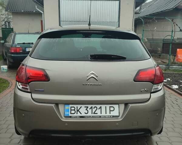Сірий Сітроен С4, об'ємом двигуна 1.56 л та пробігом 139 тис. км за 10900 $, фото 6 на Automoto.ua