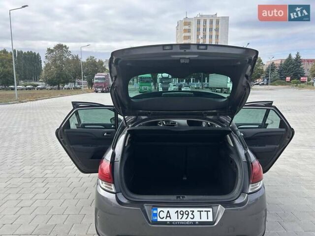Серый Ситроен С4, объемом двигателя 1.56 л и пробегом 201 тыс. км за 11200 $, фото 3 на Automoto.ua