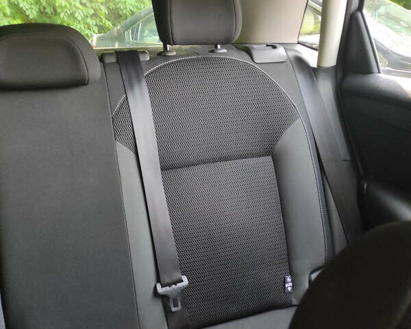 Серый Ситроен С4, объемом двигателя 1.56 л и пробегом 176 тыс. км за 10800 $, фото 4 на Automoto.ua