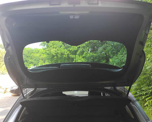 Серый Ситроен С4, объемом двигателя 1.56 л и пробегом 176 тыс. км за 10800 $, фото 6 на Automoto.ua