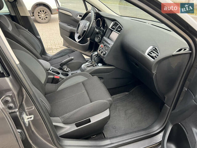 Серый Ситроен С4, объемом двигателя 1.6 л и пробегом 213 тыс. км за 11500 $, фото 18 на Automoto.ua