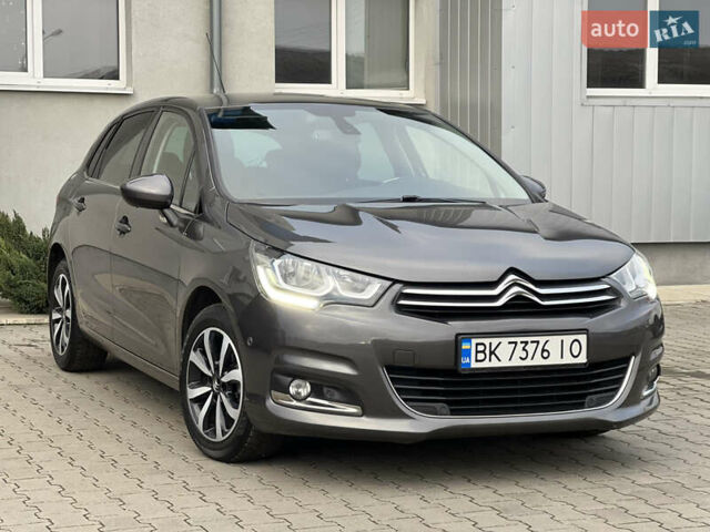 Серый Ситроен С4, объемом двигателя 1.6 л и пробегом 213 тыс. км за 11500 $, фото 4 на Automoto.ua