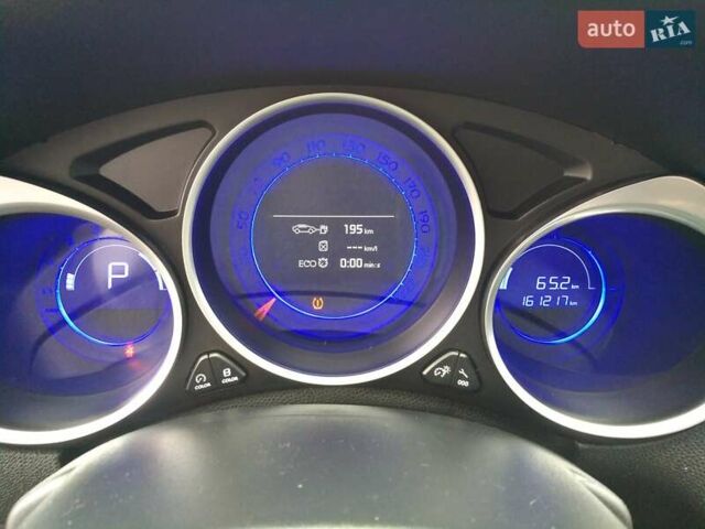 Серый Ситроен С4, объемом двигателя 1.6 л и пробегом 161 тыс. км за 12800 $, фото 18 на Automoto.ua
