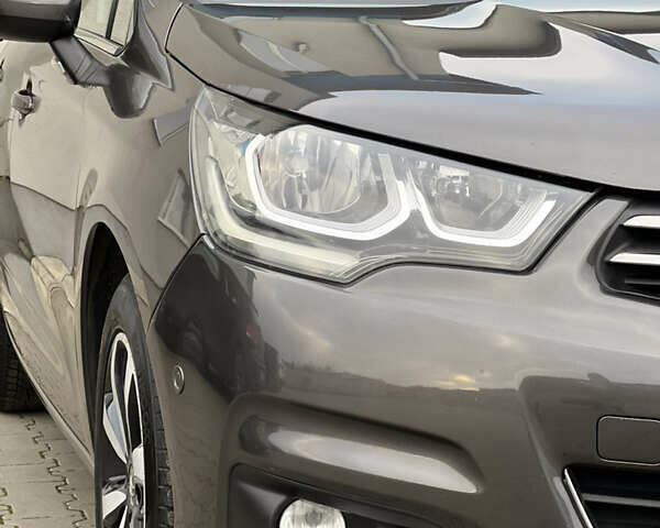 Серый Ситроен С4, объемом двигателя 1.6 л и пробегом 213 тыс. км за 11500 $, фото 6 на Automoto.ua