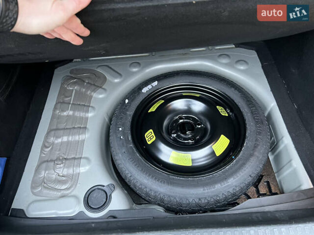 Серый Ситроен С4, объемом двигателя 1.6 л и пробегом 213 тыс. км за 11500 $, фото 28 на Automoto.ua