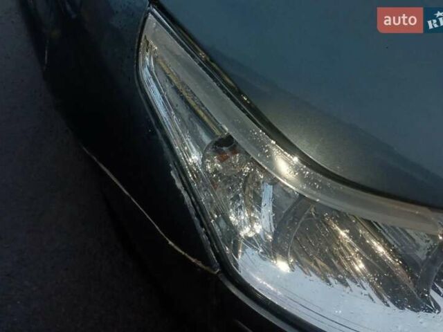 Серый Ситроен С4, объемом двигателя 1.59 л и пробегом 245 тыс. км за 2400 $, фото 13 на Automoto.ua