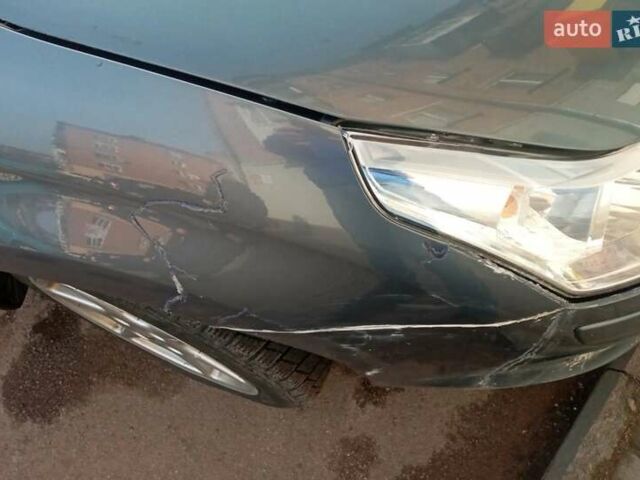 Серый Ситроен С4, объемом двигателя 1.59 л и пробегом 245 тыс. км за 2400 $, фото 2 на Automoto.ua