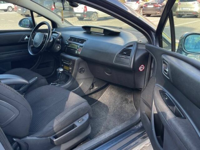 Серый Ситроен С4, объемом двигателя 1.6 л и пробегом 195 тыс. км за 4250 $, фото 9 на Automoto.ua