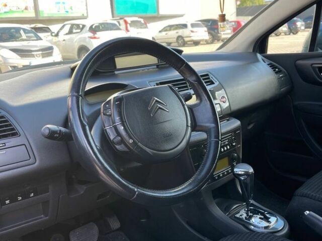 Серый Ситроен С4, объемом двигателя 1.6 л и пробегом 195 тыс. км за 4250 $, фото 8 на Automoto.ua