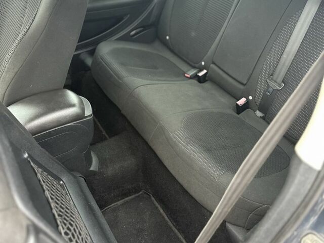 Серый Ситроен С4, объемом двигателя 1.6 л и пробегом 185 тыс. км за 3800 $, фото 5 на Automoto.ua