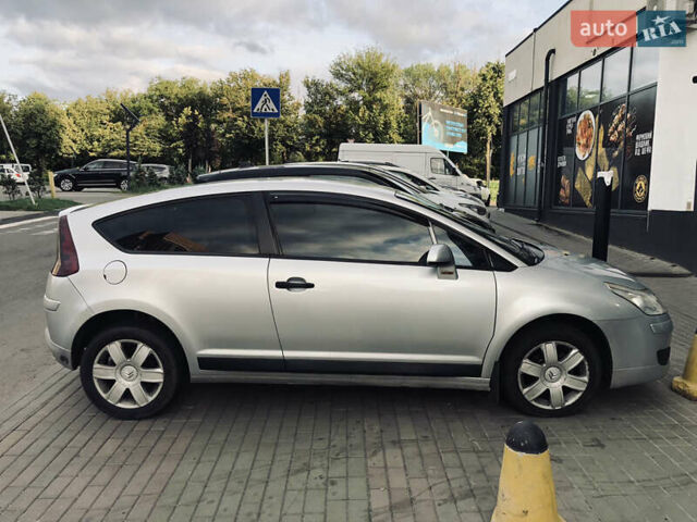 Серый Ситроен С4, объемом двигателя 1.59 л и пробегом 305 тыс. км за 3000 $, фото 1 на Automoto.ua