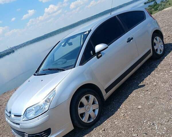 Сірий Сітроен С4, об'ємом двигуна 1.6 л та пробігом 300 тис. км за 4700 $, фото 2 на Automoto.ua