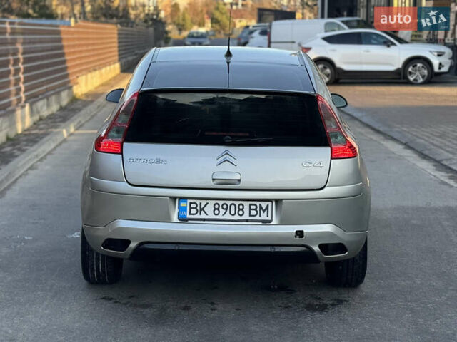 Серый Ситроен С4, объемом двигателя 1.6 л и пробегом 162 тыс. км за 2998 $, фото 6 на Automoto.ua