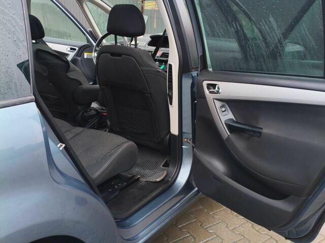 Серый Ситроен С4, объемом двигателя 2 л и пробегом 387 тыс. км за 6200 $, фото 1 на Automoto.ua