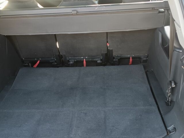 Серый Ситроен С4, объемом двигателя 1.7 л и пробегом 262 тыс. км за 3950 $, фото 3 на Automoto.ua