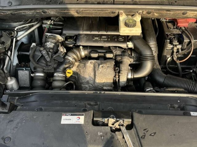 Сірий Сітроен С4, об'ємом двигуна 1.6 л та пробігом 380 тис. км за 4400 $, фото 4 на Automoto.ua