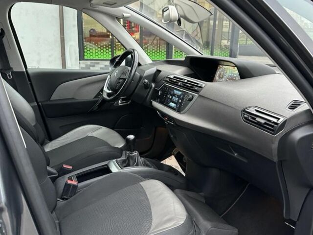 Серый Ситроен С4, объемом двигателя 2 л и пробегом 233 тыс. км за 11250 $, фото 3 на Automoto.ua