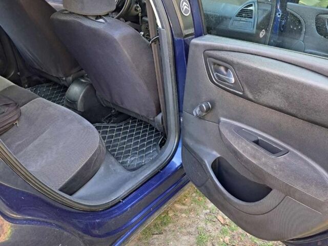 Синій Сітроен С4, об'ємом двигуна 1.6 л та пробігом 250 тис. км за 4000 $, фото 8 на Automoto.ua