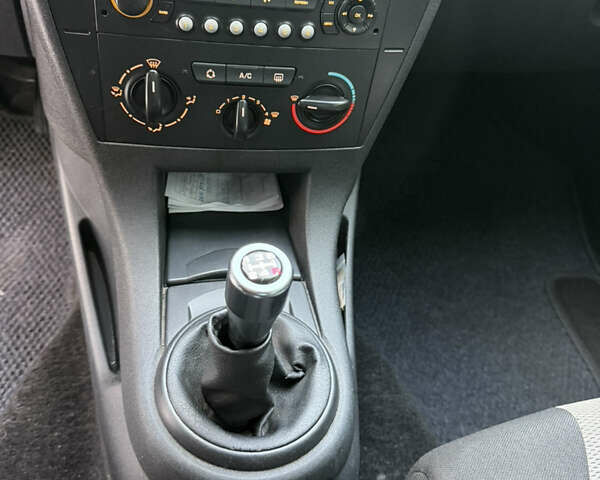 Синий Ситроен С4, объемом двигателя 1.6 л и пробегом 129 тыс. км за 4000 $, фото 11 на Automoto.ua