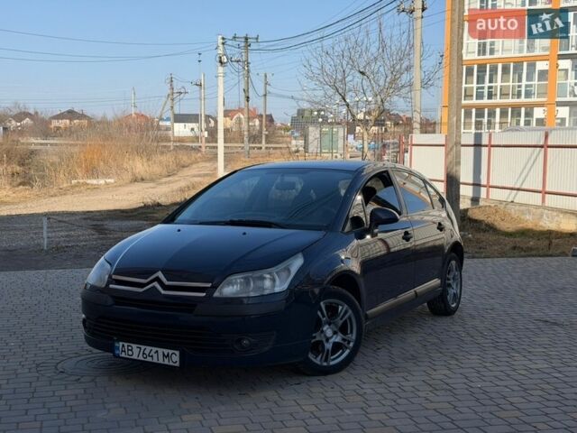 Синий Ситроен С4, объемом двигателя 1.59 л и пробегом 234 тыс. км за 3150 $, фото 1 на Automoto.ua