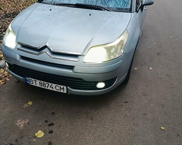 Синий Ситроен С4, объемом двигателя 1.6 л и пробегом 306 тыс. км за 4500 $, фото 6 на Automoto.ua
