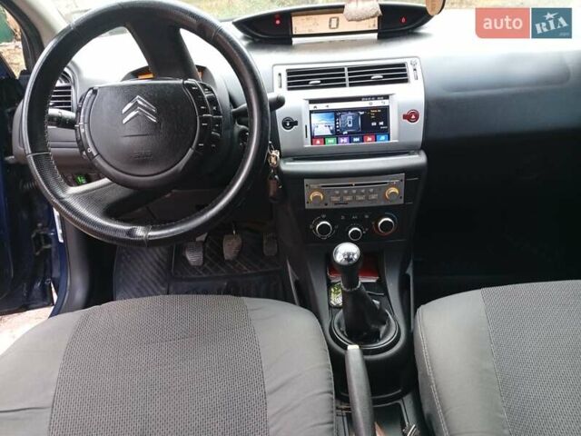 Синий Ситроен С4, объемом двигателя 1.6 л и пробегом 220 тыс. км за 3000 $, фото 5 на Automoto.ua