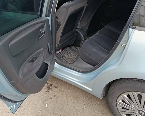 Синий Ситроен С4, объемом двигателя 1.6 л и пробегом 306 тыс. км за 4500 $, фото 7 на Automoto.ua