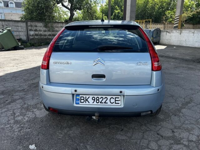 Синий Ситроен С4, объемом двигателя 1.6 л и пробегом 300 тыс. км за 3800 $, фото 2 на Automoto.ua