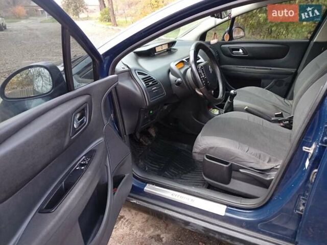 Синий Ситроен С4, объемом двигателя 1.6 л и пробегом 220 тыс. км за 3000 $, фото 7 на Automoto.ua