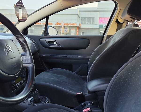 Синий Ситроен С4, объемом двигателя 1.6 л и пробегом 230 тыс. км за 4600 $, фото 19 на Automoto.ua