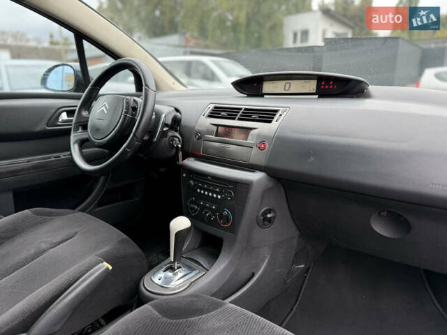 Синий Ситроен С4, объемом двигателя 1.56 л и пробегом 290 тыс. км за 3800 $, фото 36 на Automoto.ua