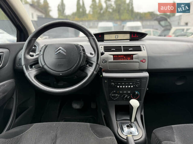 Синий Ситроен С4, объемом двигателя 1.56 л и пробегом 290 тыс. км за 3800 $, фото 28 на Automoto.ua