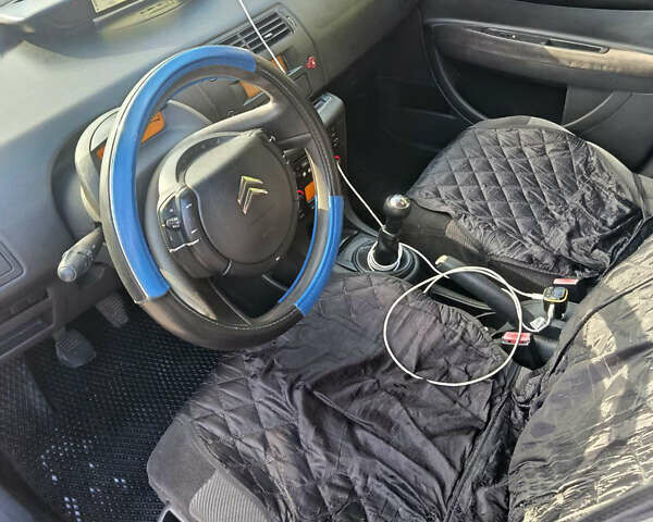 Синий Ситроен С4, объемом двигателя 1.59 л и пробегом 263 тыс. км за 4000 $, фото 6 на Automoto.ua