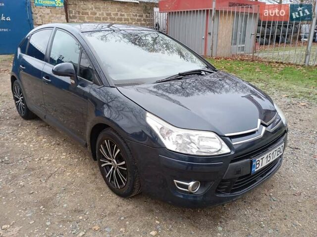 Синий Ситроен С4, объемом двигателя 1.59 л и пробегом 132 тыс. км за 4500 $, фото 4 на Automoto.ua