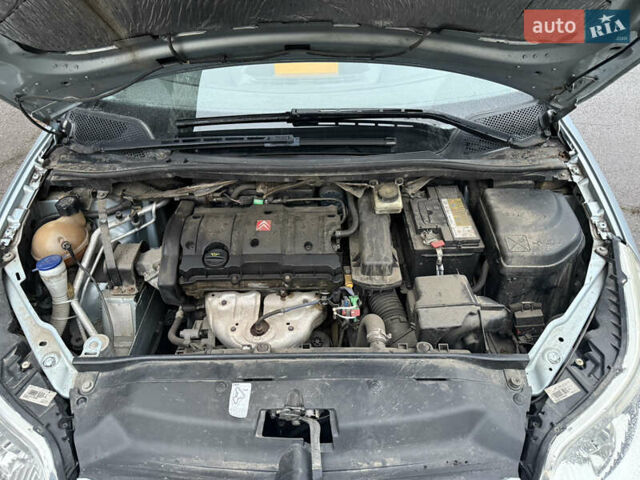 Синий Ситроен С4, объемом двигателя 1.59 л и пробегом 182 тыс. км за 3900 $, фото 27 на Automoto.ua