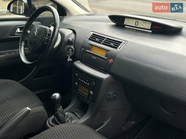 Синий Ситроен С4, объемом двигателя 1.6 л и пробегом 132 тыс. км за 4899 $, фото 11 на Automoto.ua