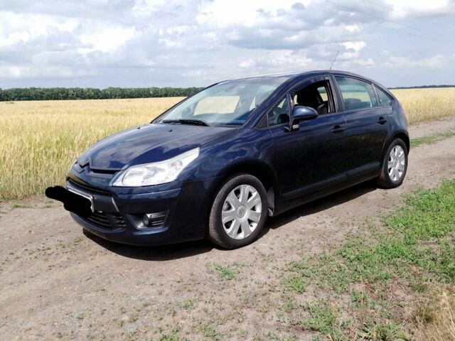 Синий Ситроен С4, объемом двигателя 1.6 л и пробегом 190 тыс. км за 5500 $, фото 6 на Automoto.ua