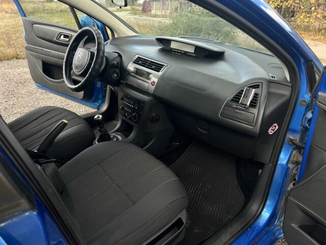 Синій Сітроен С4, об'ємом двигуна 1.4 л та пробігом 200 тис. км за 4200 $, фото 9 на Automoto.ua