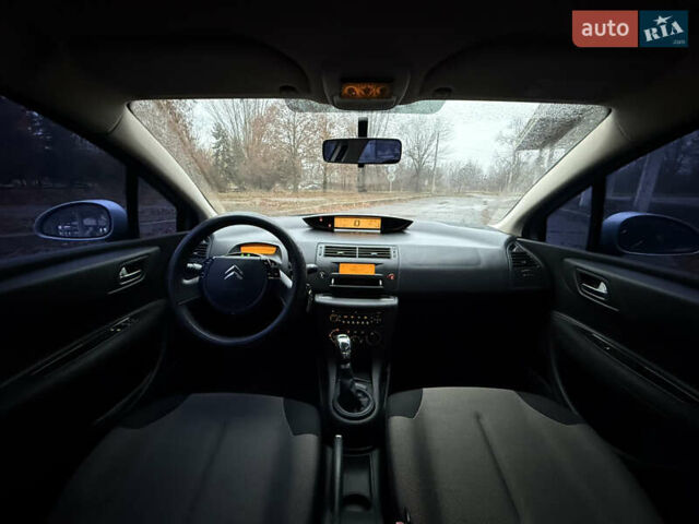 Синий Ситроен С4, объемом двигателя 1.59 л и пробегом 182 тыс. км за 3900 $, фото 51 на Automoto.ua