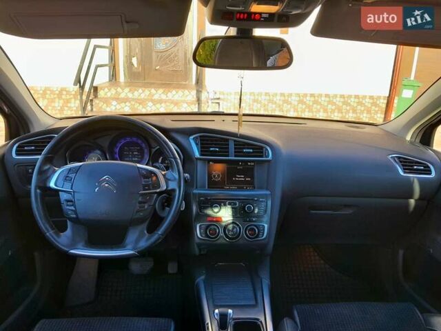Синий Ситроен С4, объемом двигателя 1.56 л и пробегом 282 тыс. км за 7000 $, фото 18 на Automoto.ua
