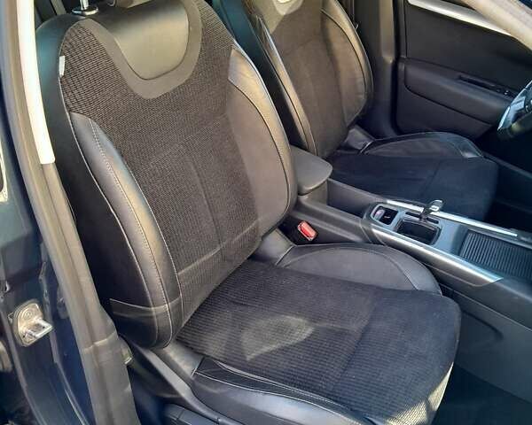 Синий Ситроен С4, объемом двигателя 1.56 л и пробегом 282 тыс. км за 7000 $, фото 11 на Automoto.ua